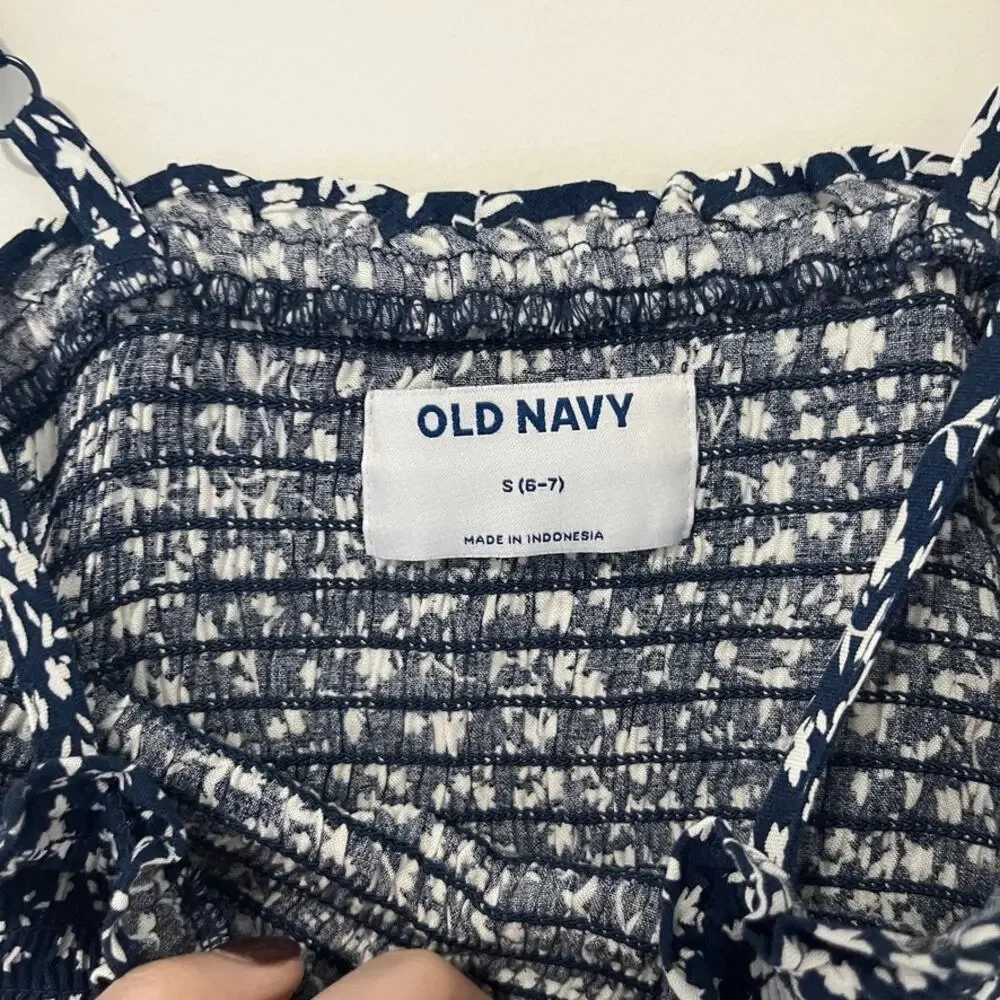 Old Navy Girl's Blue & White Flora Print Smocked Romper Size Small